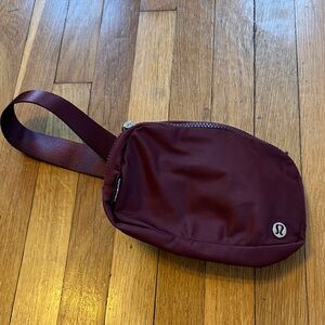 lululemon athletica Deep Red women’s Belt Bag